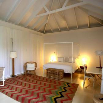 Jeffrey Epstein, ostrov, kriminalita, prostituce