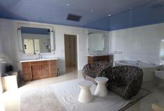 Jeffrey Epstein, ostrov, kriminalita, prostituce