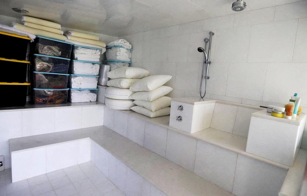 Jeffrey Epstein, ostrov, kriminalita, prostituce