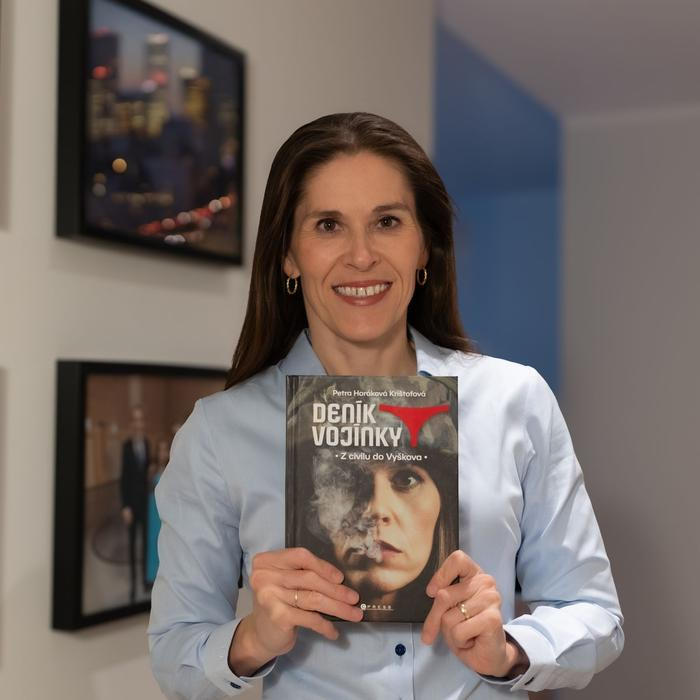 vojanda, vojínka, armáda, vojna, rodina, matka