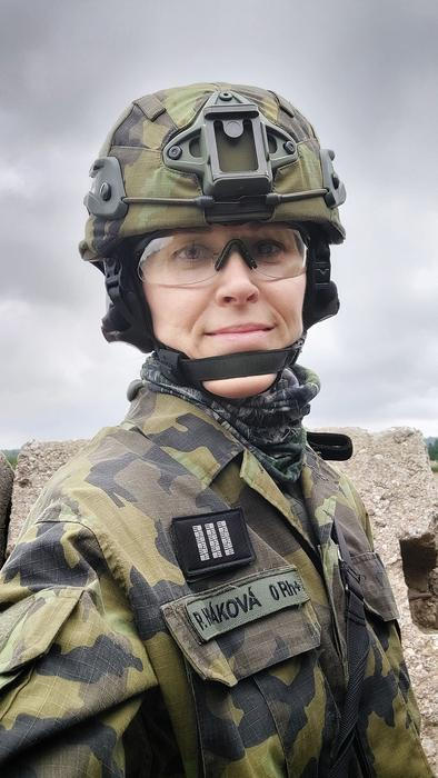 vojanda, vojínka, armáda, vojna, rodina, matka