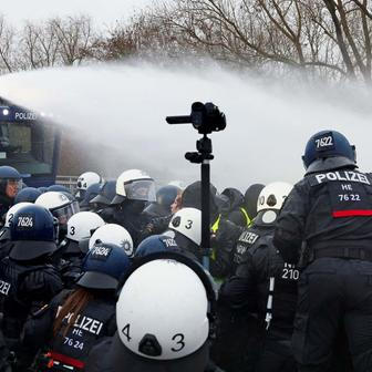 Německo, AFD, Alternativa pro Německo, Weidel. sjezd, Antifa, protest,  Generace Německo