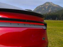 V pořadí devátým elektromobilem, který absolvoval drsný redakční test spotřeby, byla tentokrát Tesla Model Y Performance.