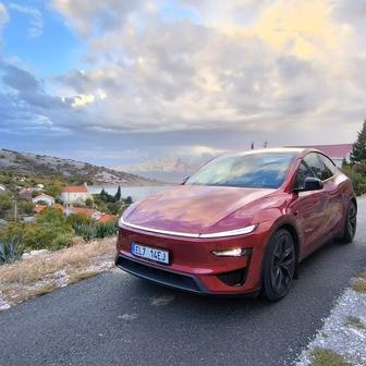 Počasí uprostřed listopadu je i v severní části chorvatského pobřeží teplé, jen často prší a fouká bóra.