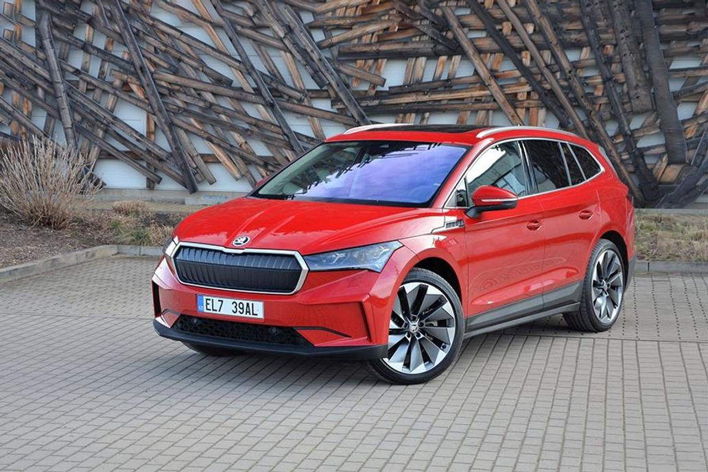 Škoda Enyaq odjíždí z STK s nepořízenou v jednom případě z deseti. Důvodem je nedostatečný účinek provozní brzdy.