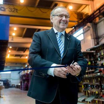 Karsit, František Řípa, holding, autodíly, podnikání, Jaroměř