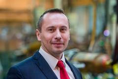 Karsit, František Řípa, holding, autodíly, podnikání, Jaroměř