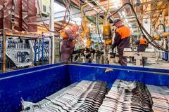 Karsit, František Řípa, holding, autodíly, podnikání, Jaroměř