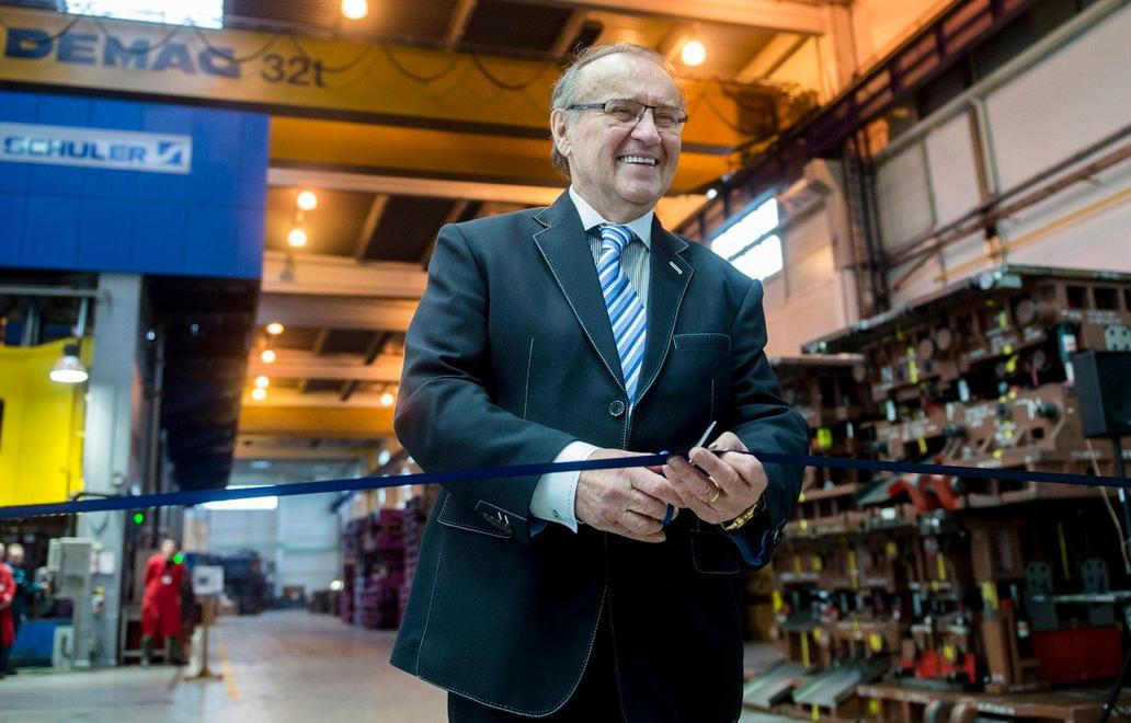 Karsit, František Řípa, holding, autodíly, podnikání, Jaroměř