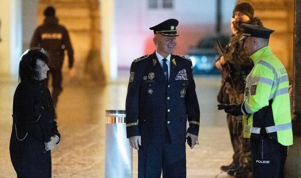 Jiří Komorous, Ochranná služba, Policie ČR, generál, ochranka