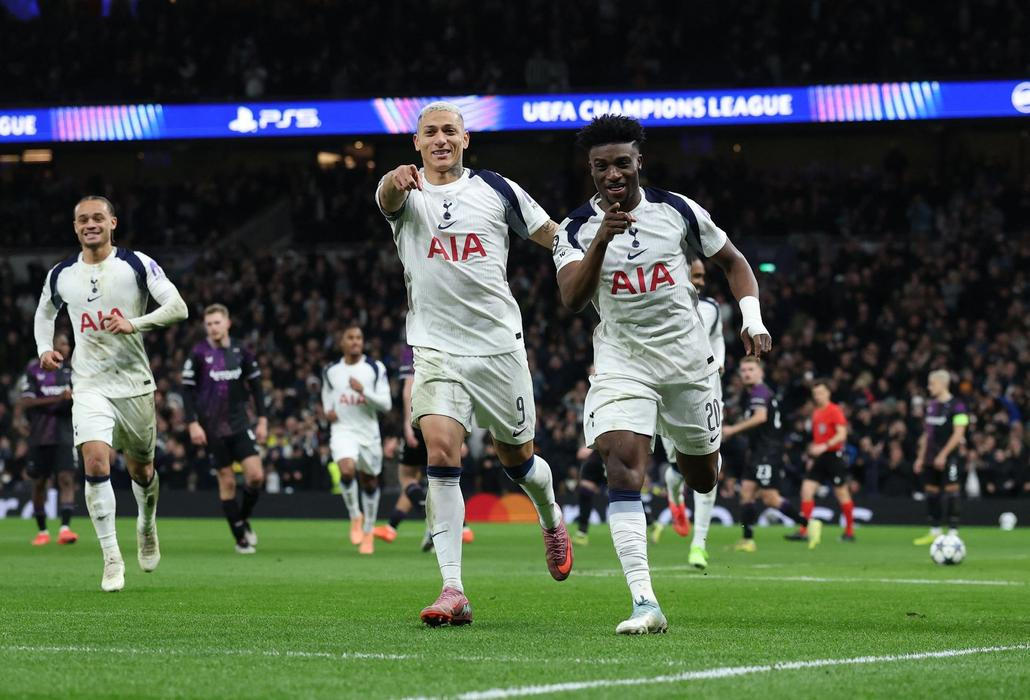 Tottenham - Slavia (Liga mistrů)