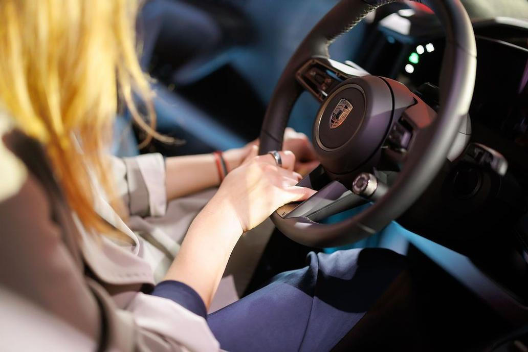 Porsche Cayenne Electric