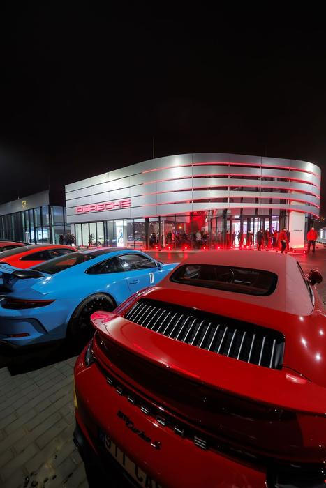 Porsche Cayenne Electric