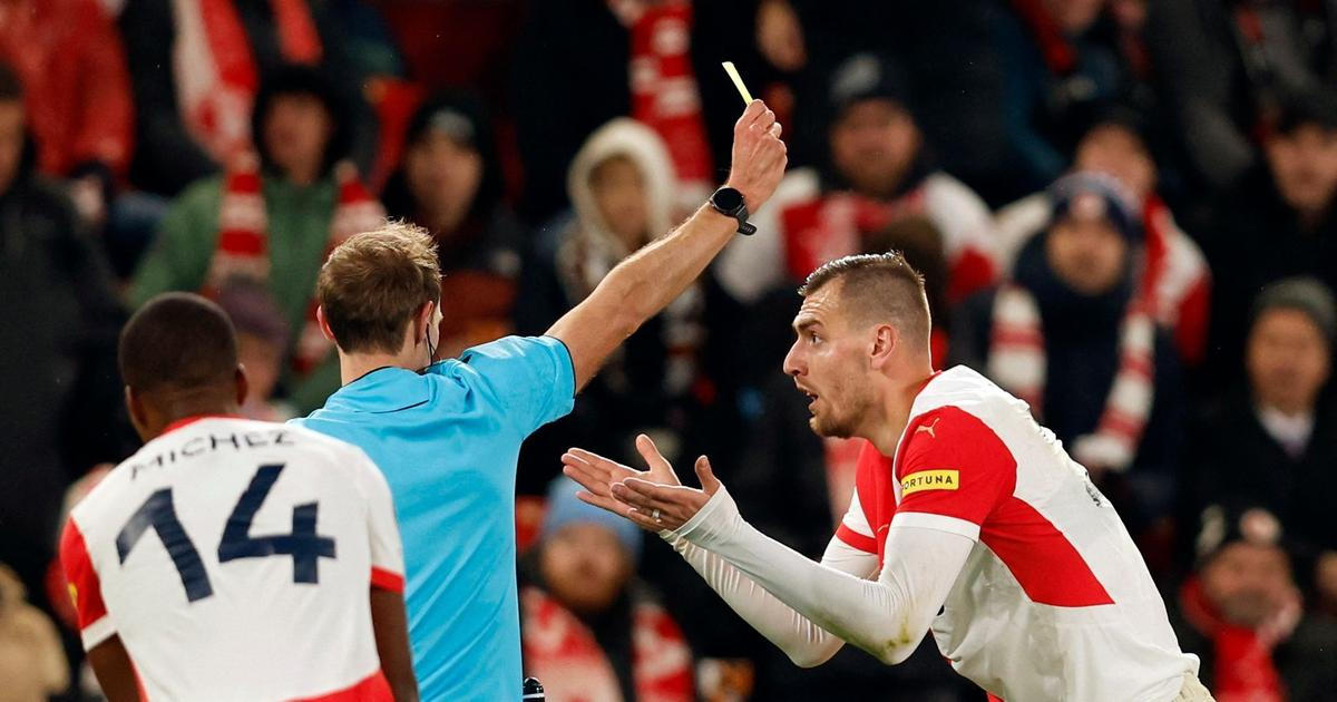 Slavia - Sparta. Po zklamáních v poháru je tady derby, Slavii může postrčit k titulu