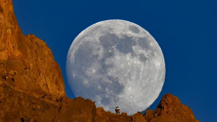 Superměsíc prosinec