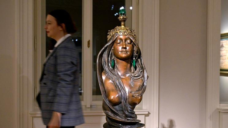 Alfons Mucha, Příroda, Le Nature, plastika, socha, busta, dražba