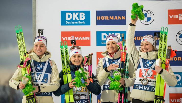 České biatlonistky po závodě štafet