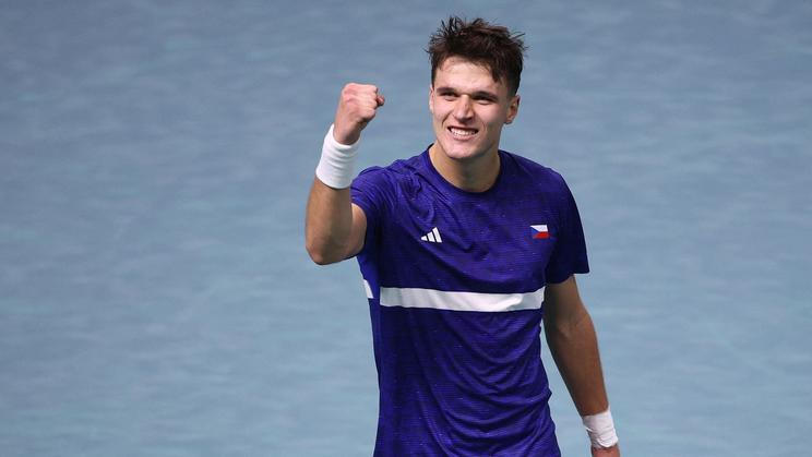 Česko - Španělsko, čtvrtfinále Davis Cup 2025 (Jakub Menšík)