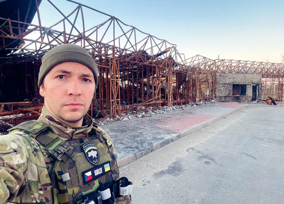 Světlem proti temnotě, kniha