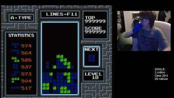 Třináctiletý Američan dokázal nemožné. Stal se prvním člověkem, který dohrál Tetris