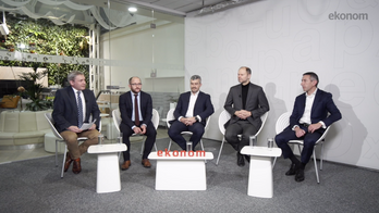 Kam se posunula česká společnost a ekonomika za posledních 30 let? A kterým směrem by se měla vydat