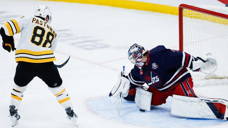 NHL: Boston Bruins at Winnipeg Jets