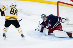 NHL: Boston Bruins at Winnipeg Jets