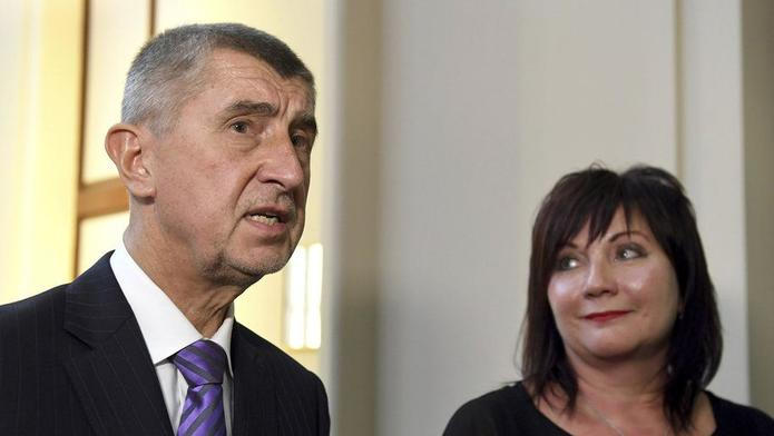 Ministryně financí Alena Schillerová je blízkou spojenkyní premiéra Andreje Babiše.