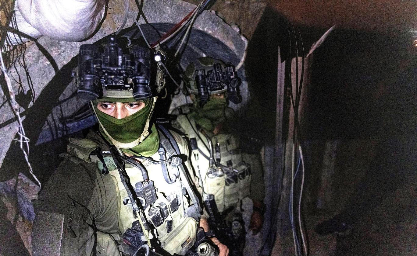 Labyrint pod Gazou: Tunely, zbraně a tělo vojáka, které na cestu domů čekalo 11 let