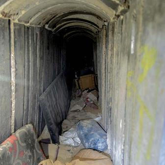 Labyrint pod Gazou: Tunely, zbraně a tělo vojáka, které na cestu domů čekalo 11 let