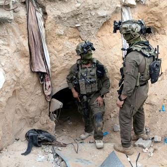 Labyrint pod Gazou: Tunely, zbraně a tělo vojáka, které na cestu domů čekalo 11 let