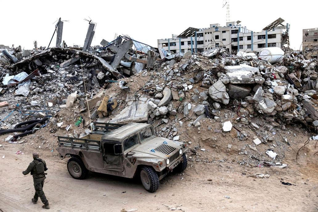 Labyrint pod Gazou: Tunely, zbraně a tělo vojáka, které na cestu domů čekalo 11 let