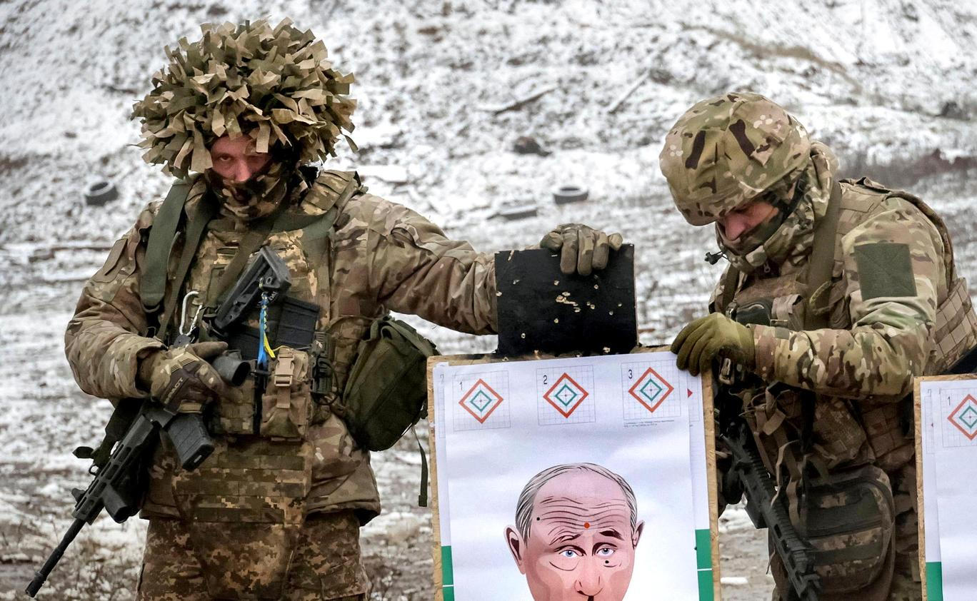 Putin v zaměřovači: ticho, soustředění, výstřel