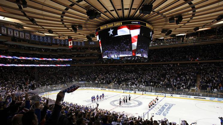 Newyorská Madison Square Garden během play off NHL 2014