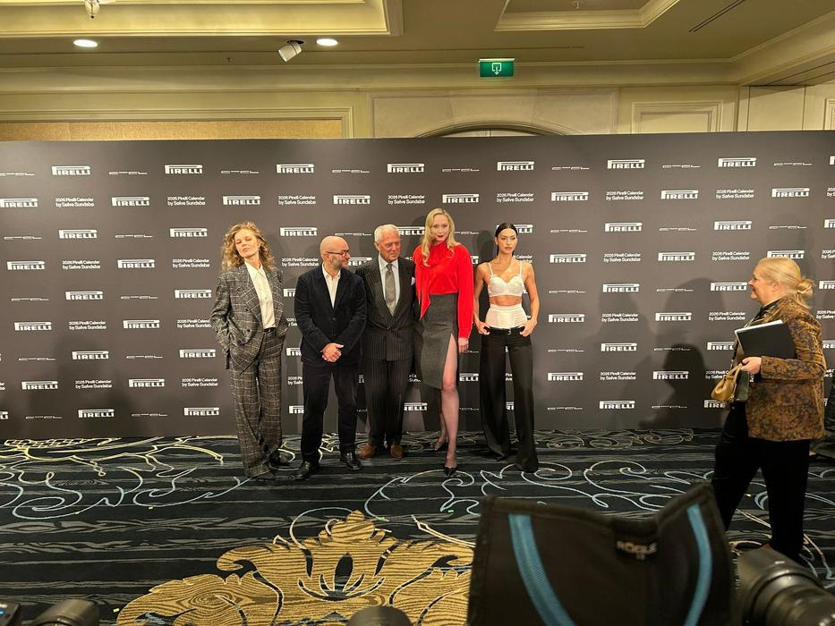Reportáž z představení Pirelli kalendáře 2026
