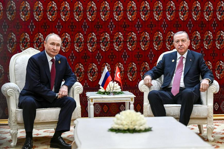 Policie v Istanbulu zatkla 115 lidí podezřelých z plánování teroristických útoků