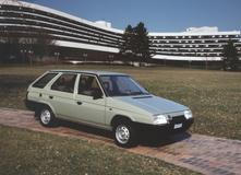 Škoda Forman se představila na 32. Mezinárodním strojírenském veletrhu v Brně, který odstartoval 12. září 1990.