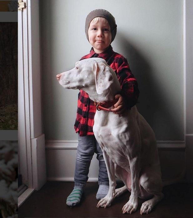 Přestože byla fenka vůči lidem velmi ostražitá, její psí srdce si získal Elizabethin nejmladší syn Archie.