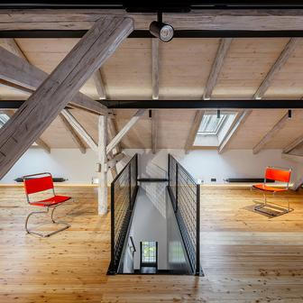 Pípalova dílna v Humpolci vstupuje do nové éry. Nabídne galerii, vinný bar i wellness