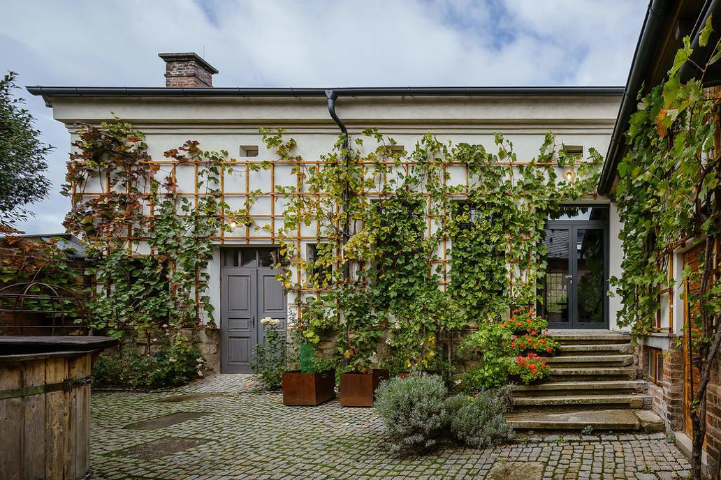 Pípalova dílna v Humpolci vstupuje do nové éry. Nabídne galerii, vinný bar i wellness