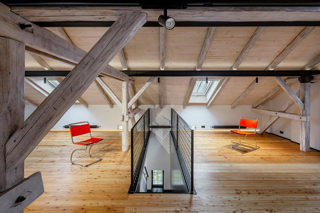 Pípalova dílna v Humpolci vstupuje do nové éry. Nabídne galerii, vinný bar i wellness