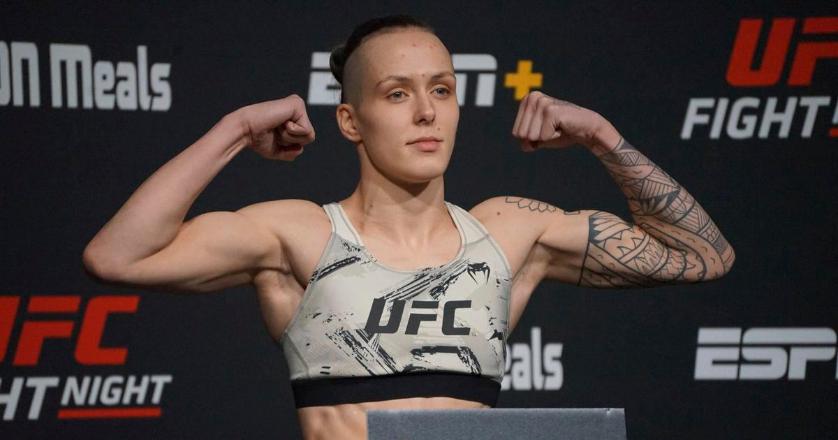 Krutý návrat Bledé do UFC. Rozhodčí boj rychle zastavili