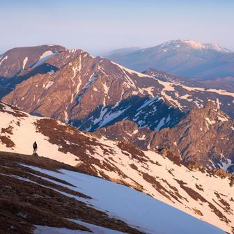 „Pracoval jsem tehdy v Písku, kde je jediný kopec Mehelník. Tak to byl takový náš tréninkový kopec, na který jsme vylezli asi stopadesátkrát,“ dodává.
