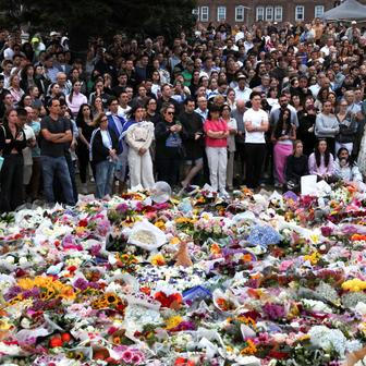 Chanuka je svátek naděje, v Sydney ji zhasli teroristé