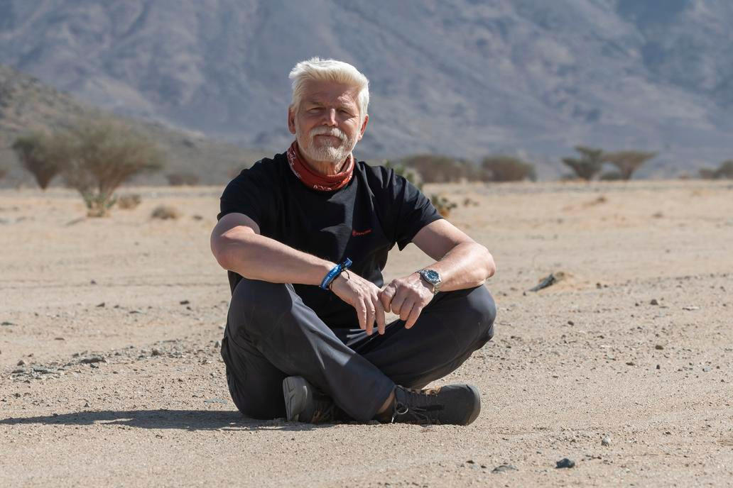 Petr Pavel na Rallye Dakar. Letos se účastnil několika motoristických akcí a pořídil fotky, které jdou nyní do aukce.