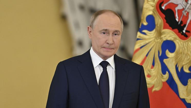 Dirigence agendy. Putinova kancelář médiím diktuje, jak psát o Kurtském vpádu