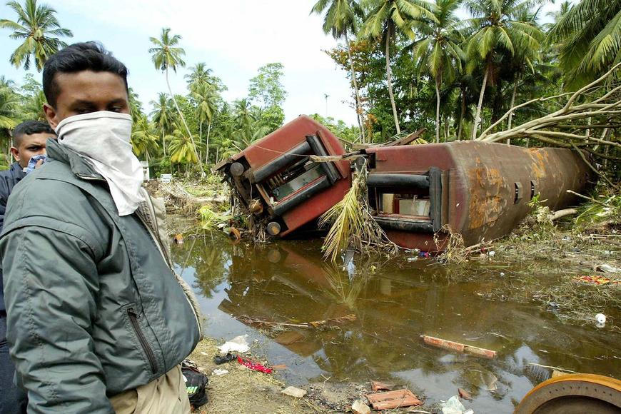 Vlak na Srí Lance smetla tsunami. Z Královny moře se stala největší železniční rakev