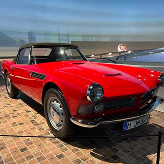 BMW 3200 Vignale, opět pouze koncept, který navrhl Michelotti.