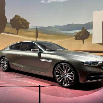 BMW Pininfarina Gran Lusso Coupé z roku 2013, první koncept, který vznikl jako kolaborace mezi BMW a slavnou Pininfarinou.