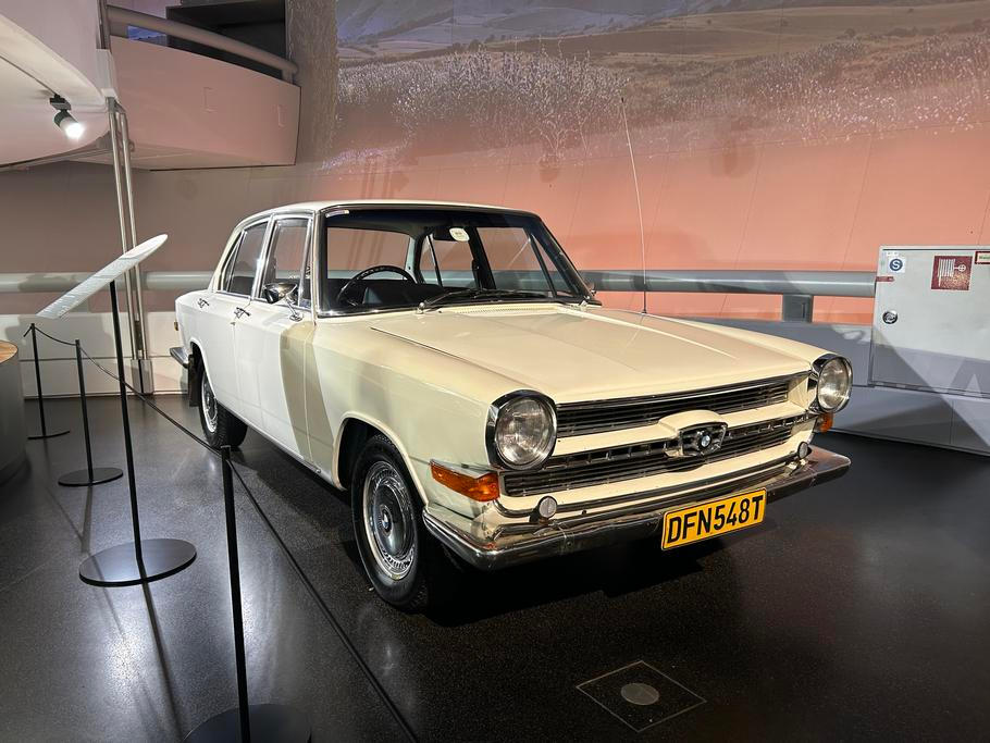 Výstava BMW Belle Machine